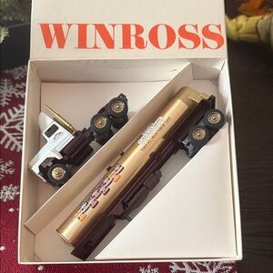 Hershey Die cast collectible truck